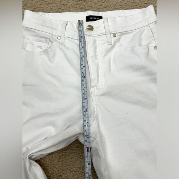 Express High Waisted White Ripped Straight Ankle Jeans Sz 2 R EUC - Picture 8 of 11